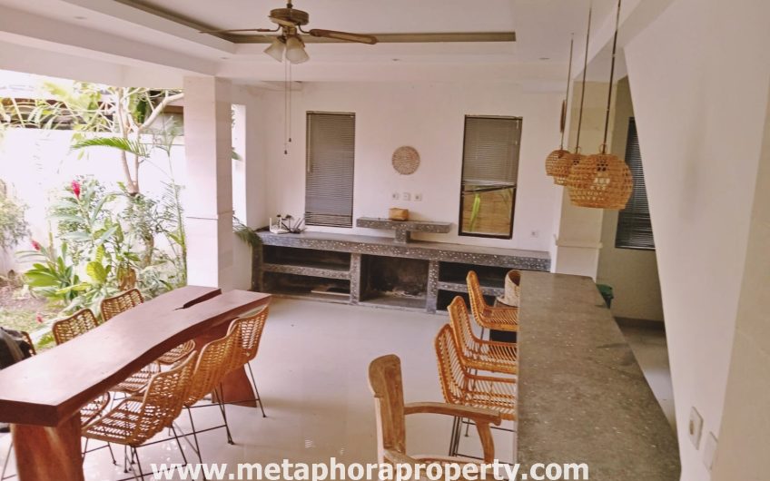 Villa Lembah – Pererenan